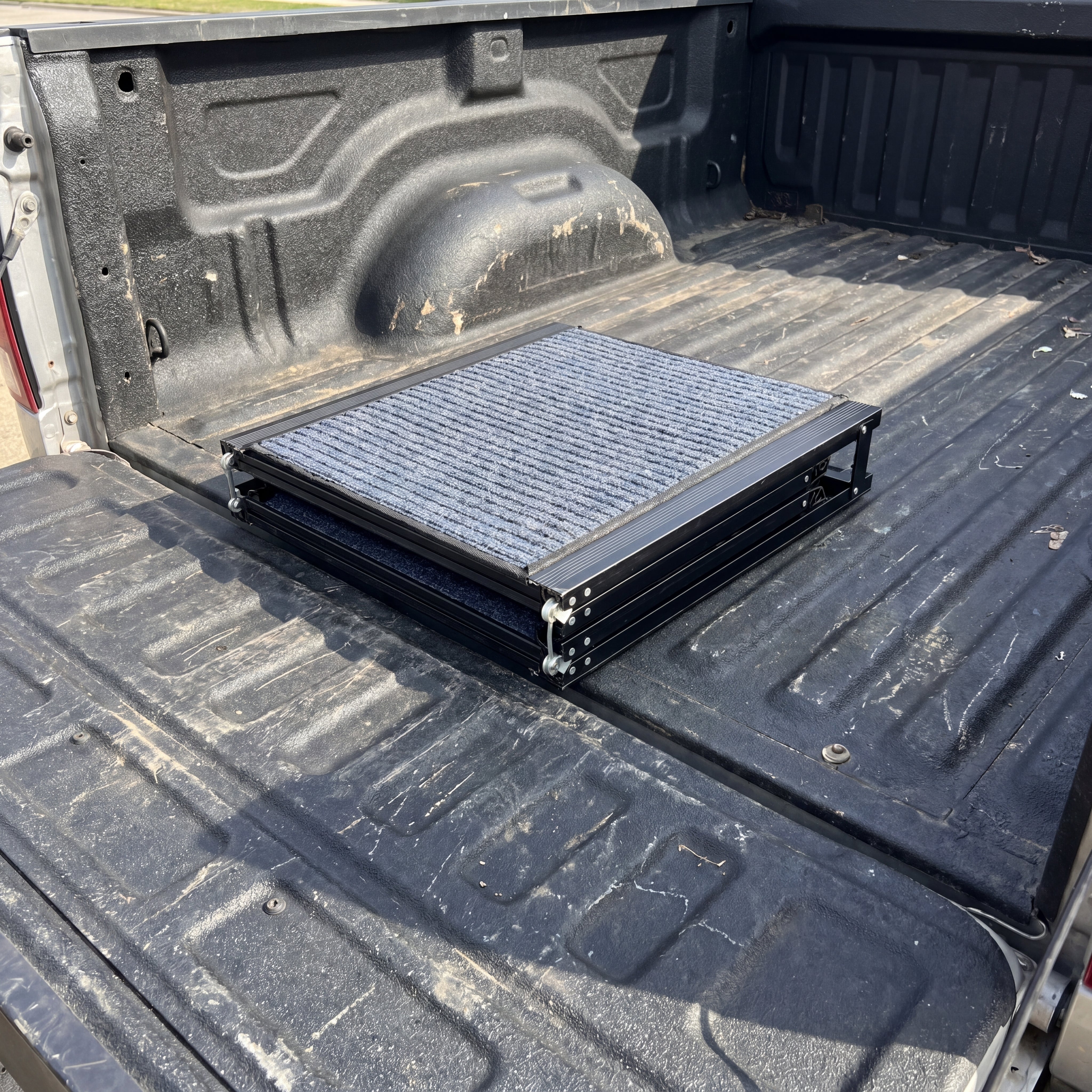 The Paw Step Truck - Folding Solid Aluminum Dog Ramp