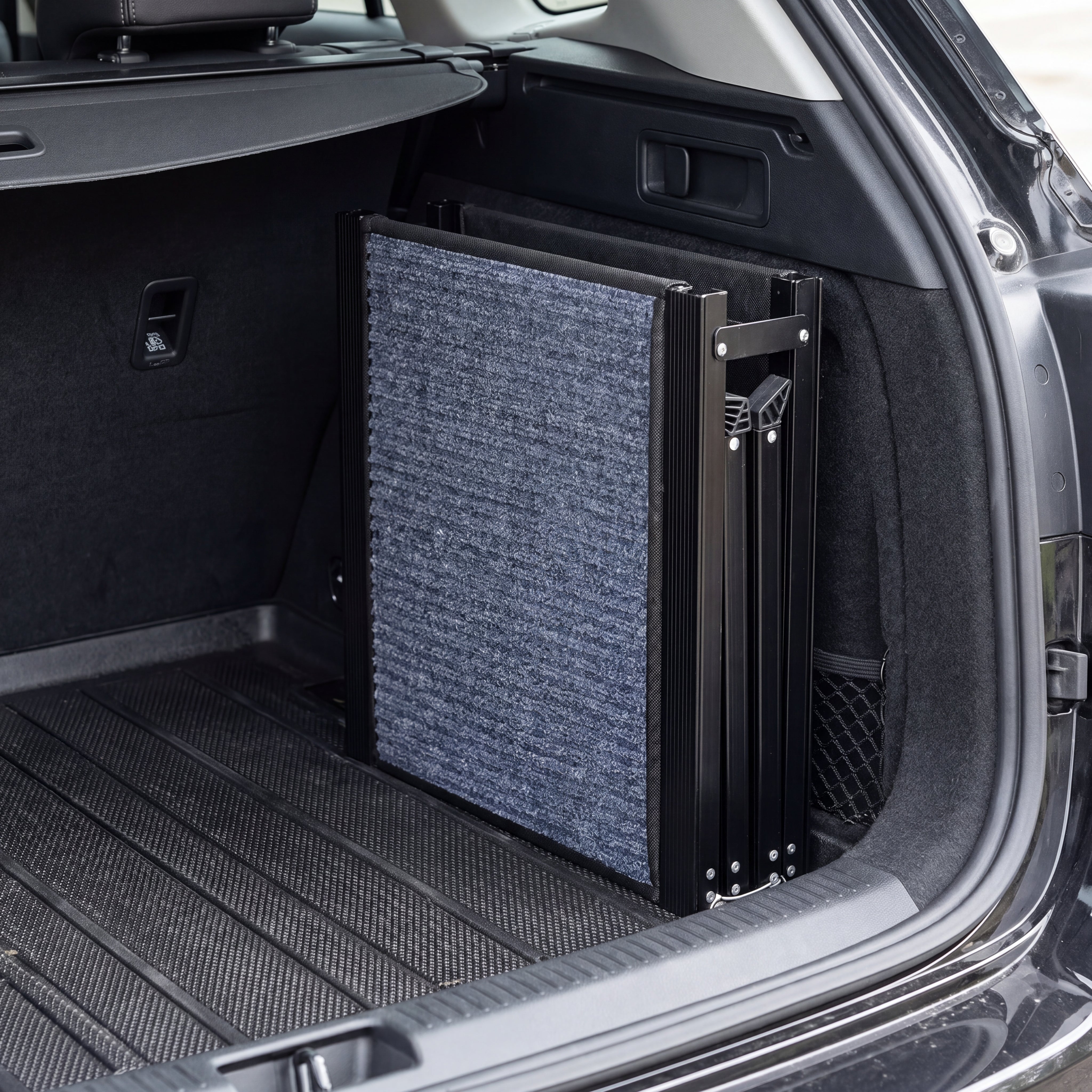 The Paw Step Truck - Folding Solid Aluminum Dog Ramp